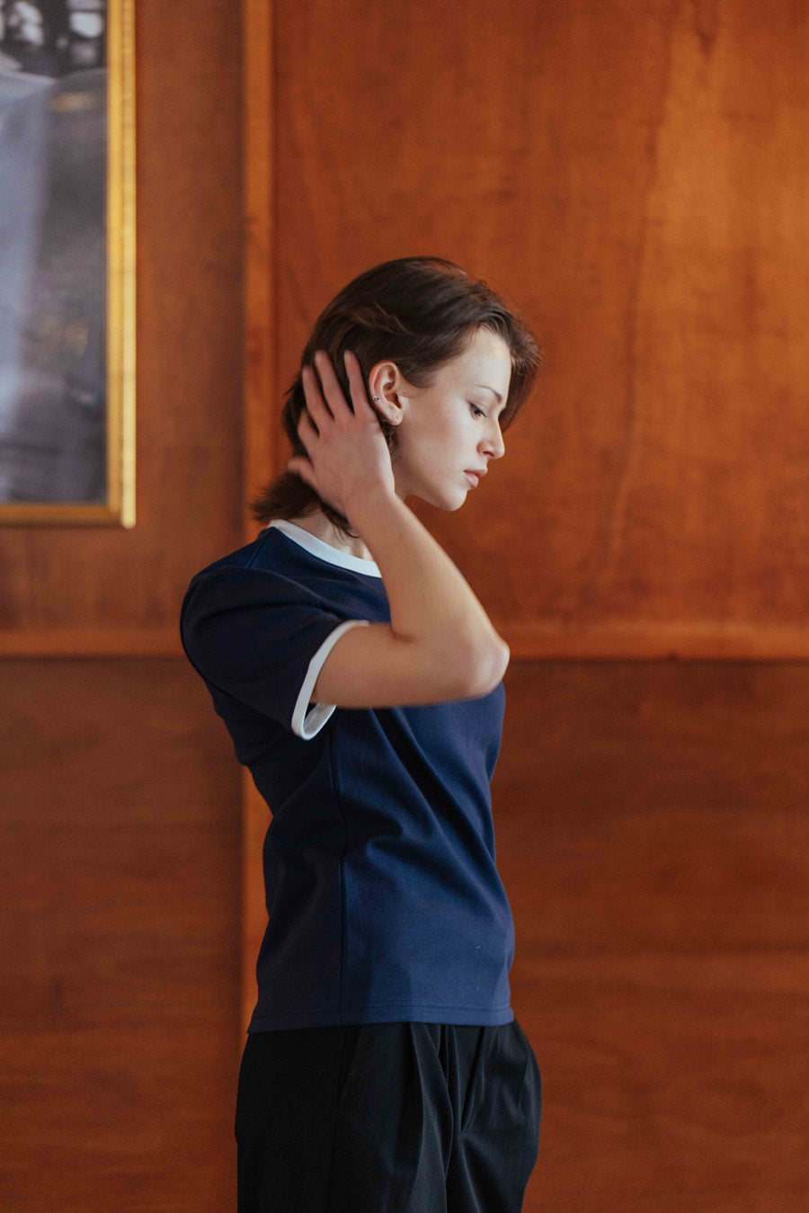 Vrddhi Brando T-Shirt, Navy Ringer